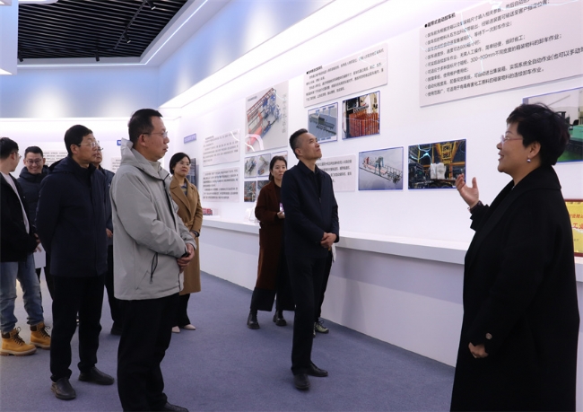 濰坊學(xué)院專(zhuān)家團(tuán)赴博陽(yáng)機(jī)械調(diào)研 共商智能制造校企合作新篇章